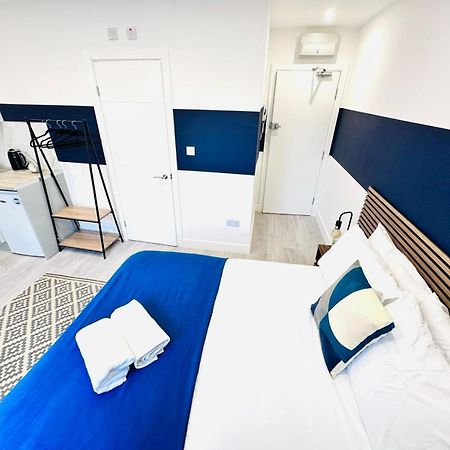 London 58 Blue House City Center Studio, Top Spot Bagian luar foto