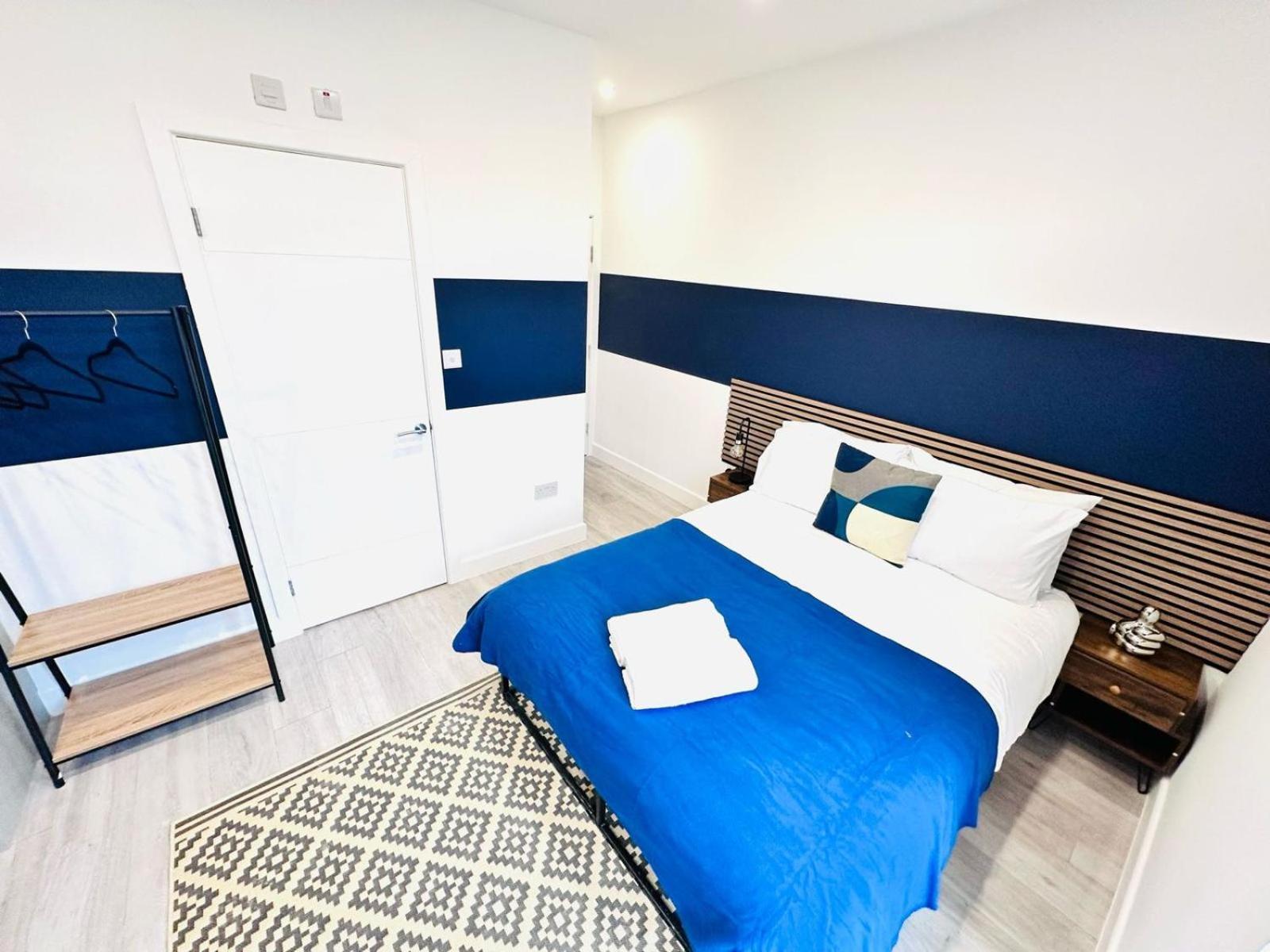 London 58 Blue House City Center Studio, Top Spot Bagian luar foto